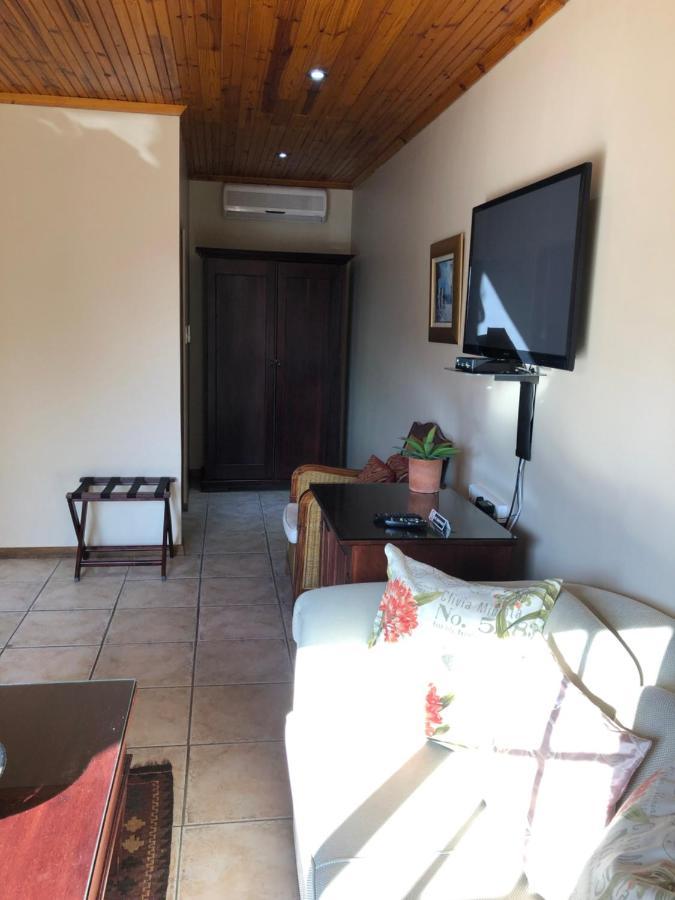 Oak Tree Lodge Paarl Buitenkant foto