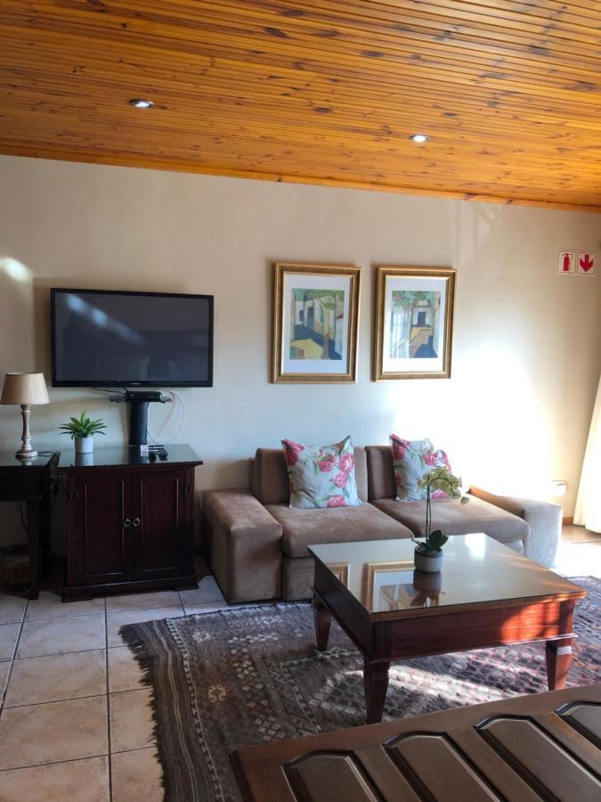 Oak Tree Lodge Paarl Buitenkant foto