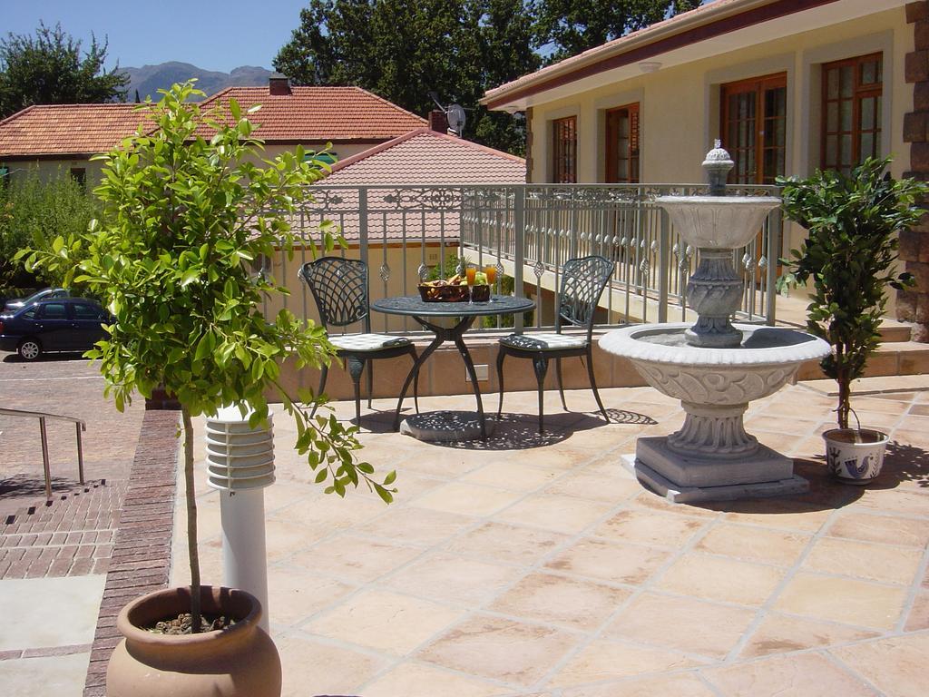 Oak Tree Lodge Paarl Buitenkant foto