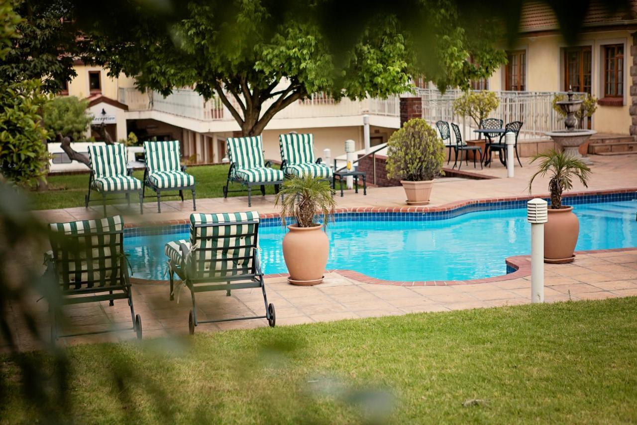 Oak Tree Lodge Paarl Buitenkant foto
